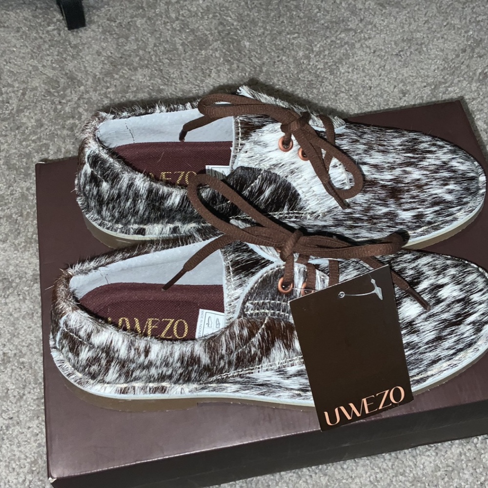 Uwezo size 9 (fits like an 8) womens cowhide shoes
